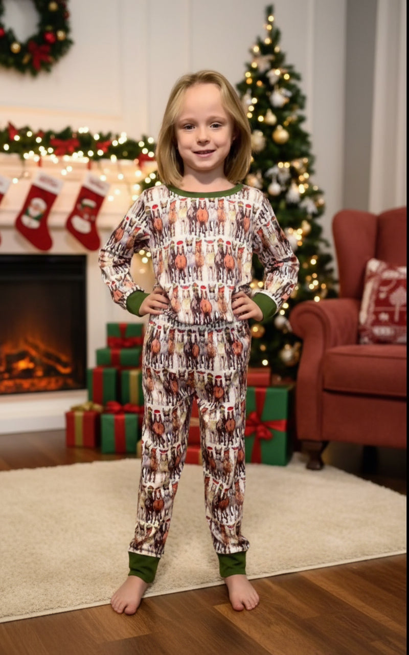 Christmas Horse Pajamas – Matching Family Holiday PJs | Festive Horse Lover Sleepwear
Celebrate the holidays in Western style with Razels’ exclusive Christmas Horse Pajamas – the perfect matching family PJs for horse lovers! This festive holiday set features a joyful herd of horses dressed for Christmas:
❄️Bay horse in a Santa hat & scarf
❄️Grey horse with reindeer antlers
❄️Playful ponies tangled in twinkling Christmas lights 🎄