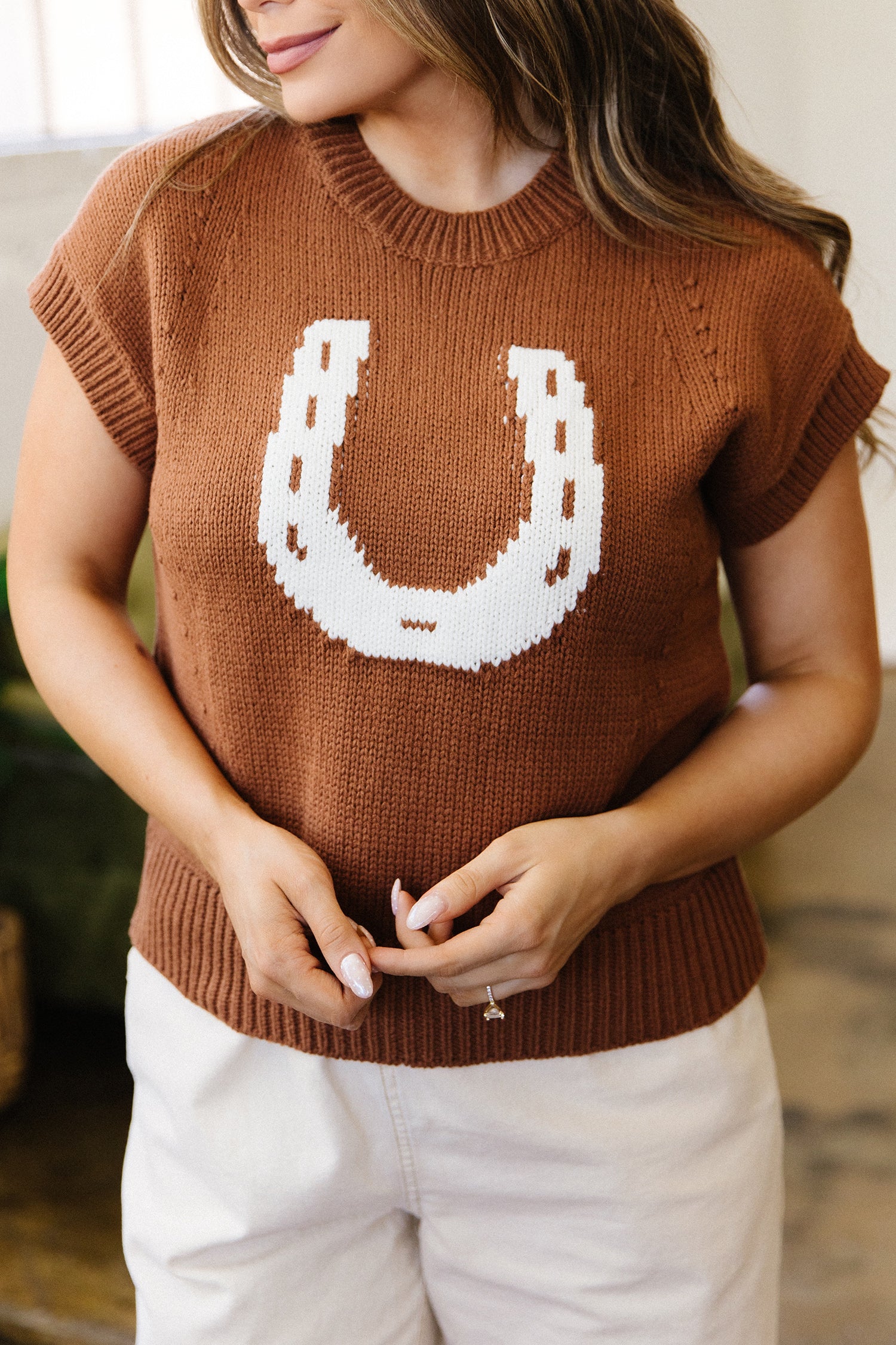 Women’s Brown Western Horseshoe Short Sleeve Knit Sweater