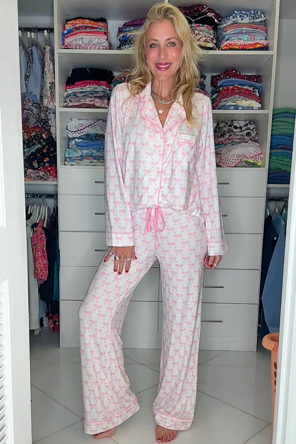 Pink Bow Pajama Set – Women’s Long Sleeve Shirt & Pants Sleepwear, Cute Bow Print Loungewear for Cozy Nights