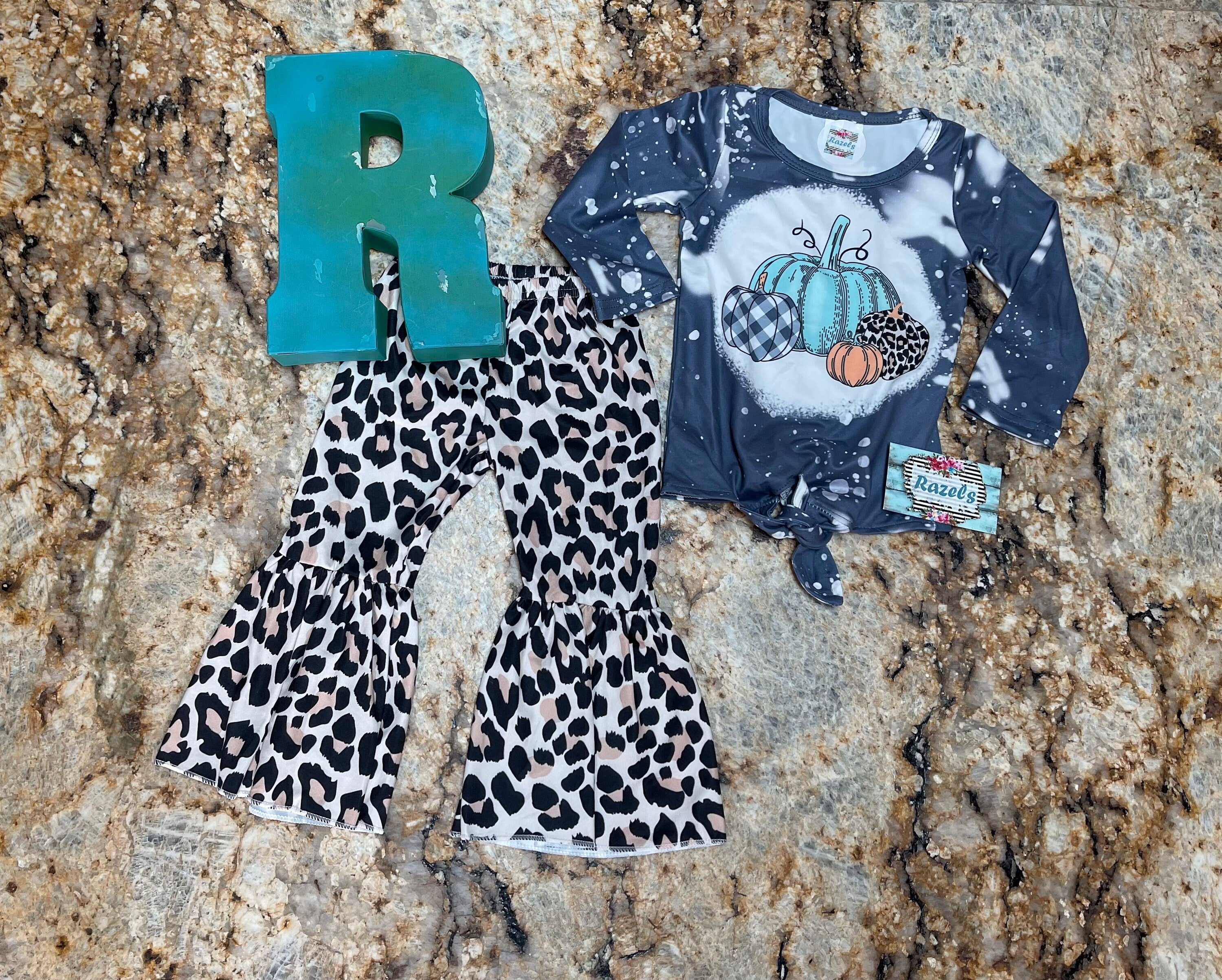 Toddler, GIRLS FALL OUTFIT / Cheetah Leopard Pumpkin Bell Bottom Outfit