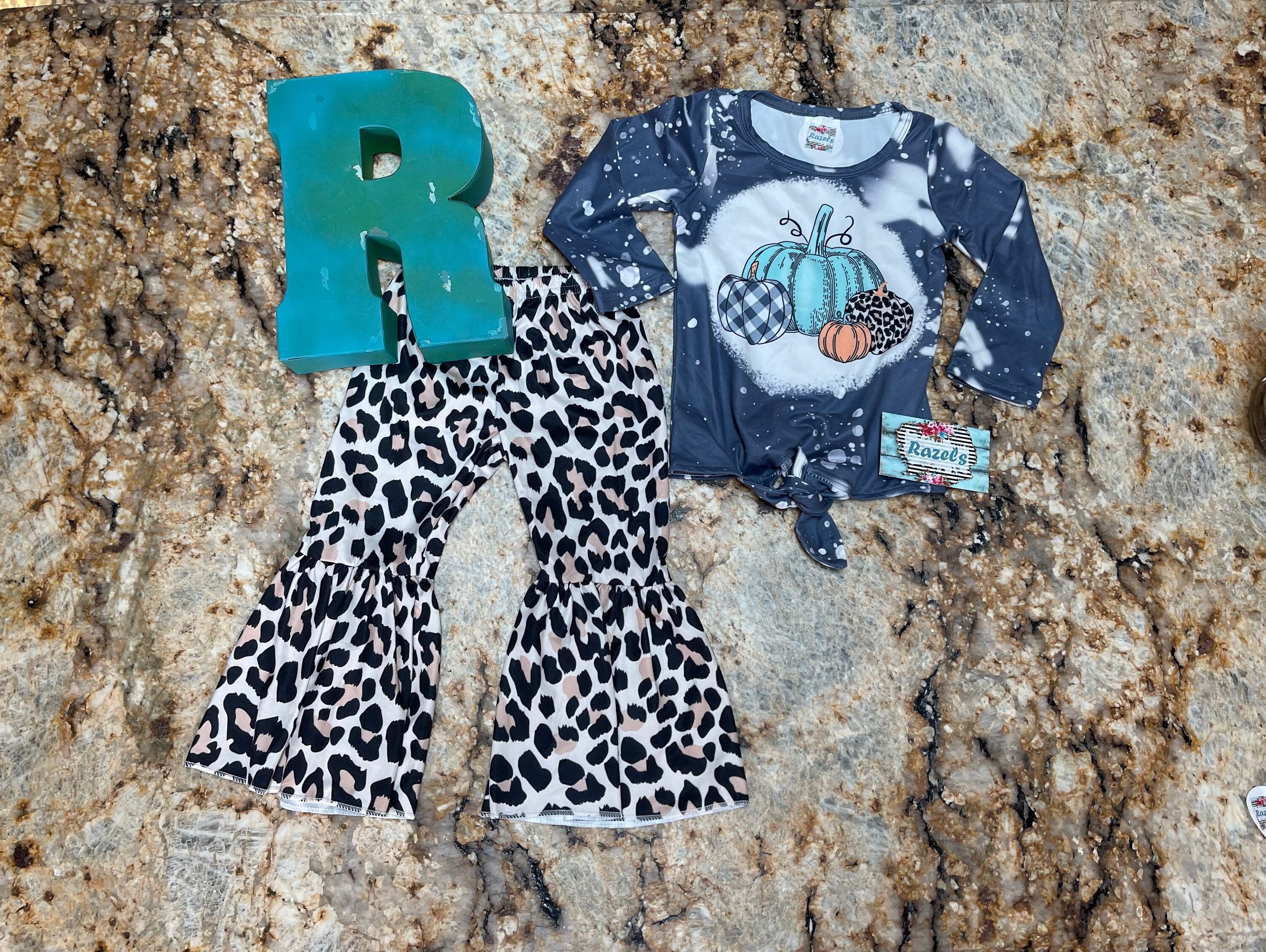 Toddler, GIRLS FALL OUTFIT / Cheetah Leopard Pumpkin Bell Bottom Outfit