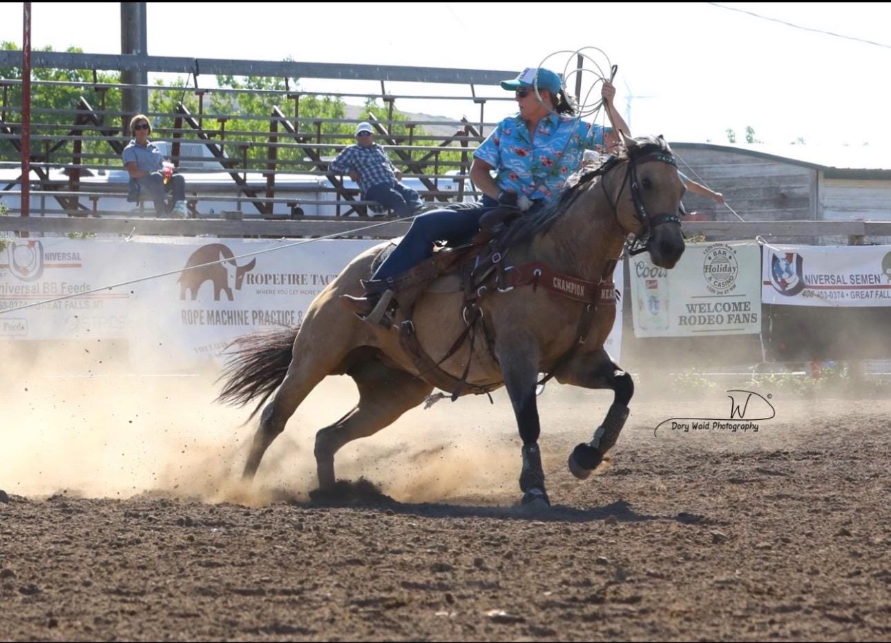 Amber, owner of Razels, roping on Sweetie Cheeks. 🤠 Authentic Cowboy/Cowgirl Ropes – Real Team Roping Gear for Decor, Crafts, or Play
These ropes are the real deal — genuine cowboy and cowgirl lariats pulled straight from the arena! Used in jackpot team roping events, every rope is “broke in” and full of personality, with all the natural markings that prove it’s lived the ranch life.
✓ Available red, white, blue, turquoise, green, purple & more