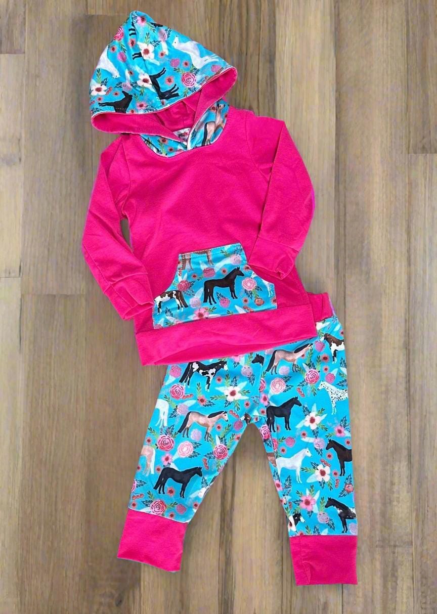 Horse girls jogger pants and hoodie outfit