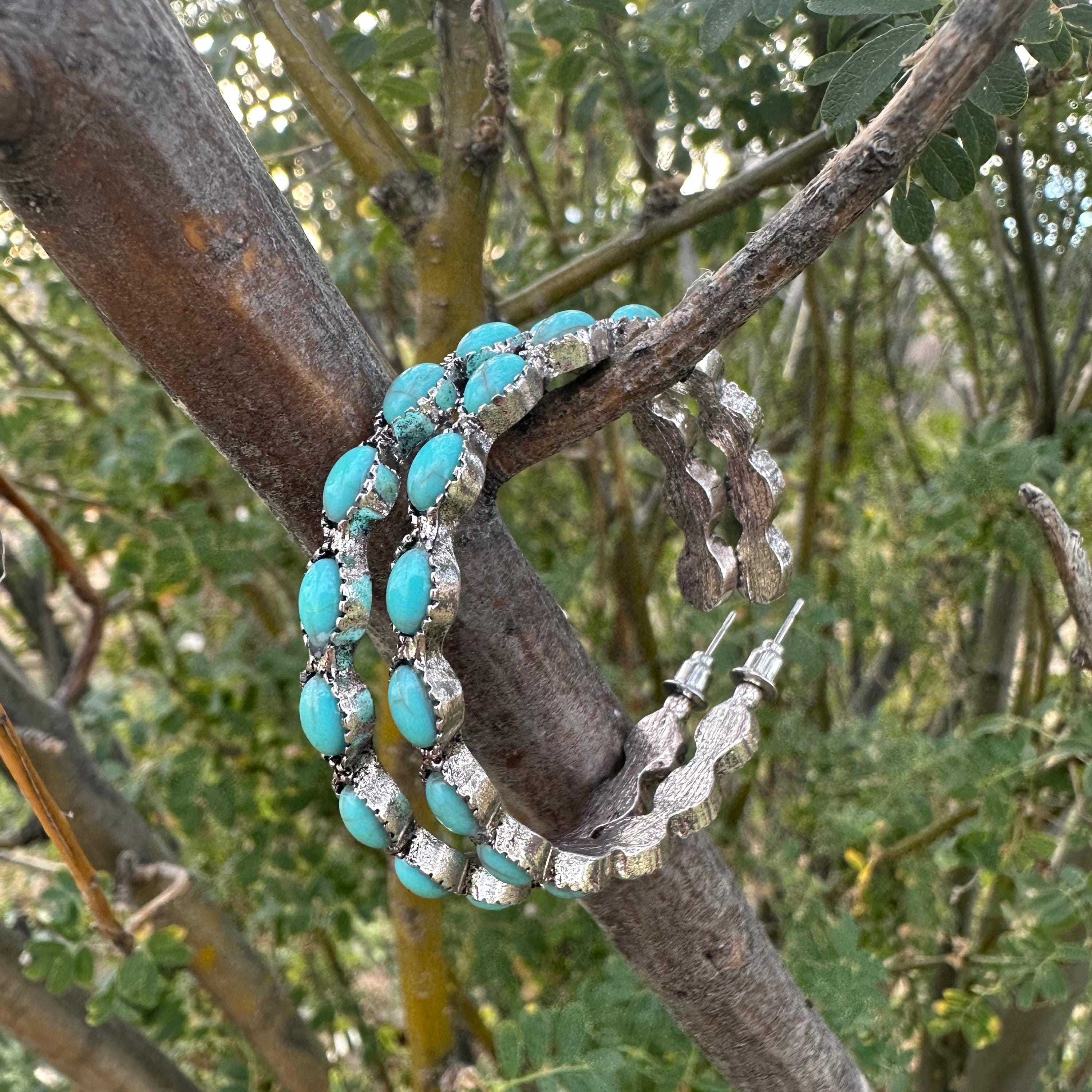 Western Turquoise Hoop Earrings ✨Western Earrings for Women
Featuring a bold C-shape design, a burnished silver finish, and vibrant gemstone inlay, they blend rustic elegance with boho-chic vibes. Large hoop earrings 1.8" diameter. Ship FREE w/ $35+