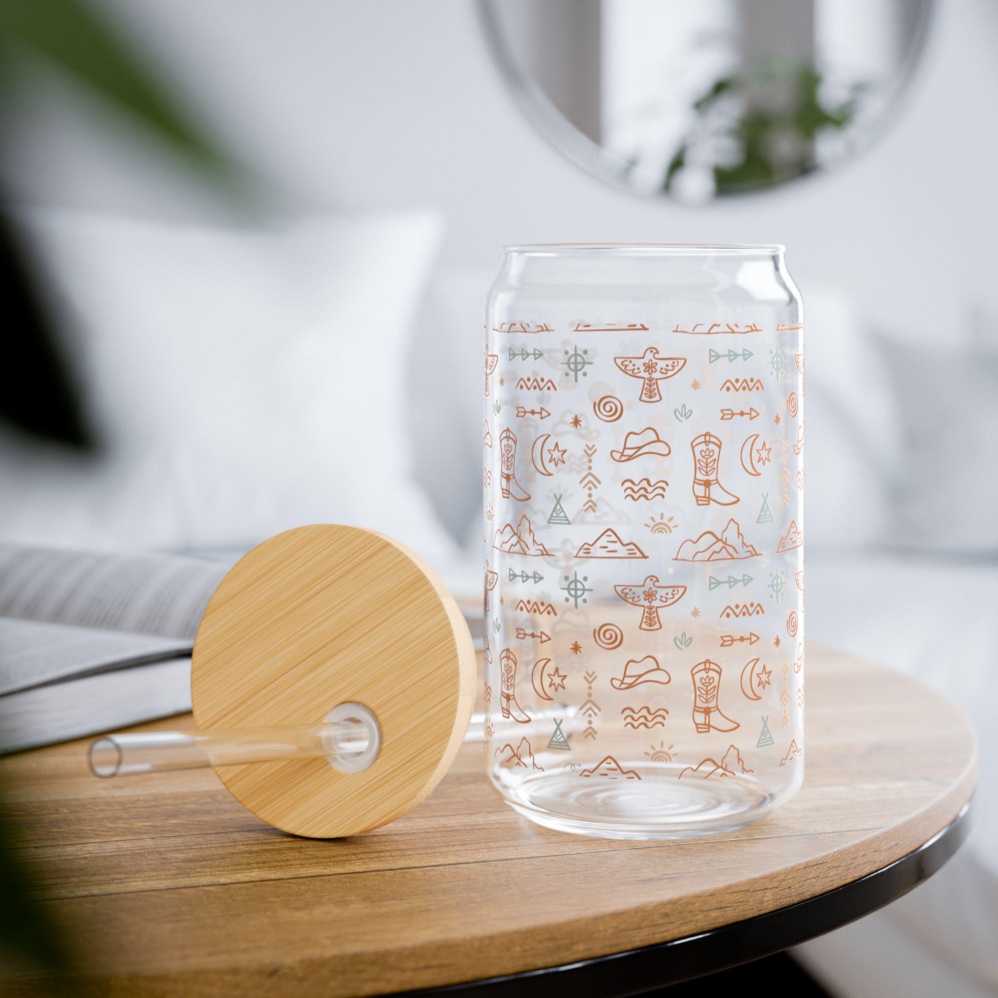 ✓ Iconic western design with thunderbirds, arrows, boots & mountain motifs ✓ Clear 16oz tempered glass—sturdy, stylish, and perfect in hand ✓ Includes eco-friendly bamboo lid + durable Tritan straw ✓ Ideal for iced coffee, smoothies, tea, or lemon water on the go ✓ Perfect for Earth Day gifts, summer birthdays, and housewarming vibe