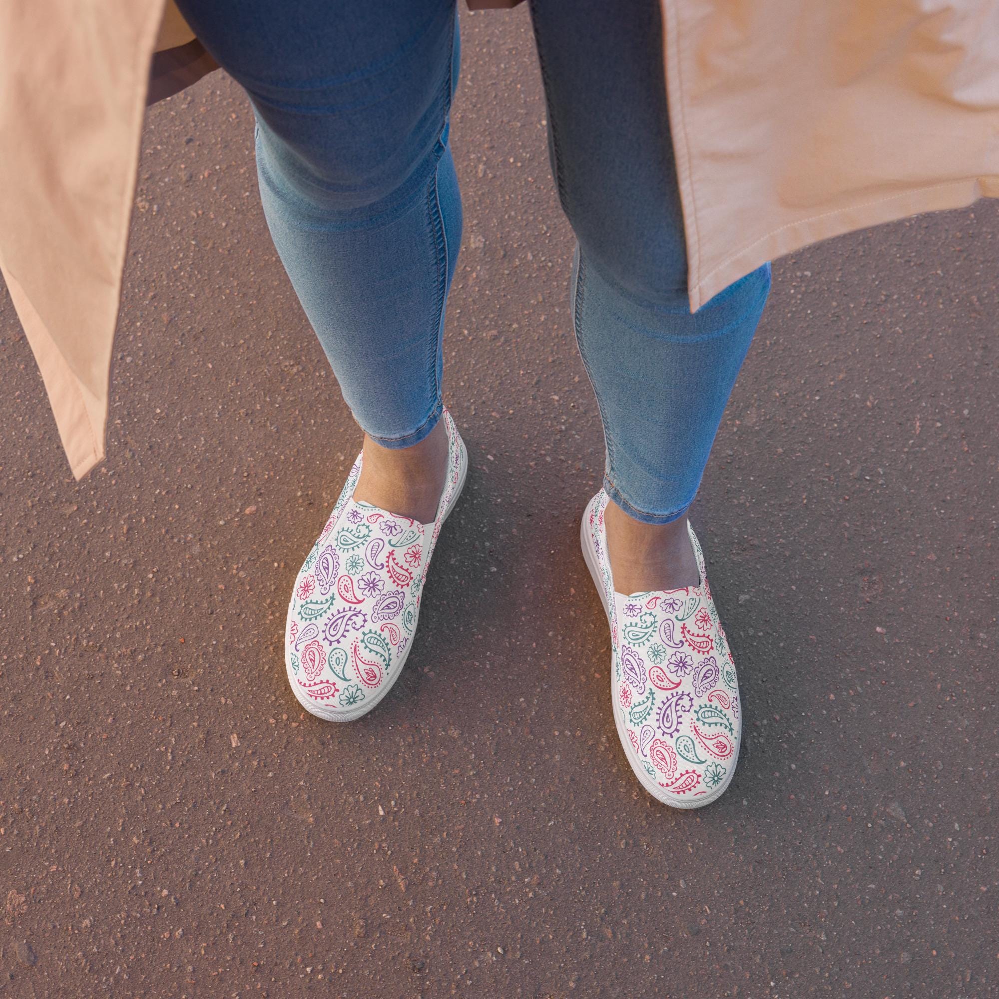 Paisley Print Womenās Slip-On Shoes | Boho Western Comfort Kicks ššµ
Sweet, swirly, and full of flairāthese womenās slip-on shoes are covered in a dreamy paisley print in pink, purple, and turquoise. A little Western, a little boho, and a whole lot of personality, these kicks are perfect for dressing up denim or adding pop to a casual outfit.
FREE SHIPPING
ā Vibrant paisley print in pink, purple & turquoise
ā Elastic side accents for easy on/off
ā Printed, cut & handmade just for you