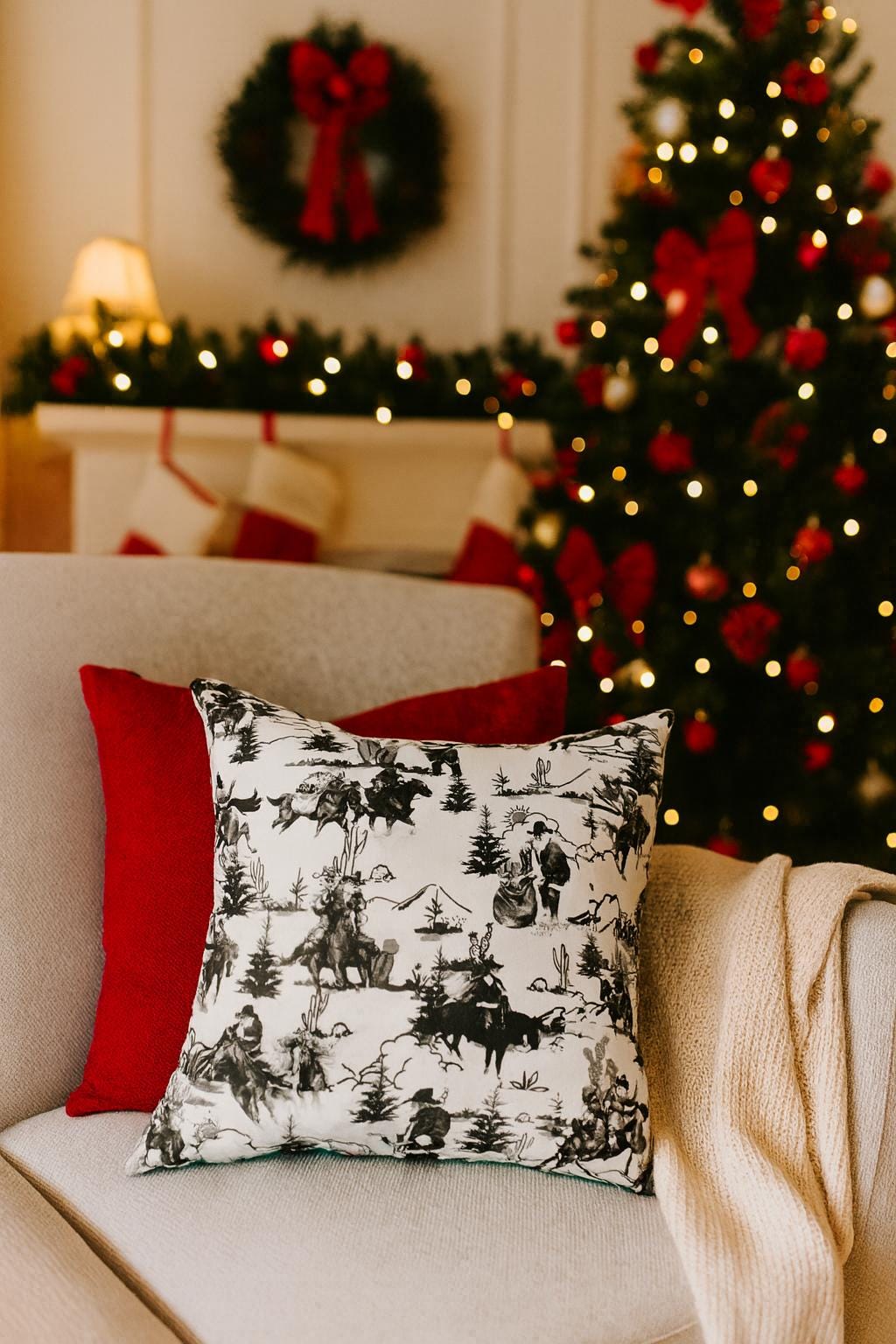 Saddle up, Santa!
✓ Ultra-soft faux suede for cozy comfort
✓ Eco-friendly pillow insert made from 100% recycled polyester
✓ Sleek concealed zipper = seamless style
✓ Double-sided print shows off Cowboy Santa from every angle
✓ Durable and stylish—built for seasons of snuggles