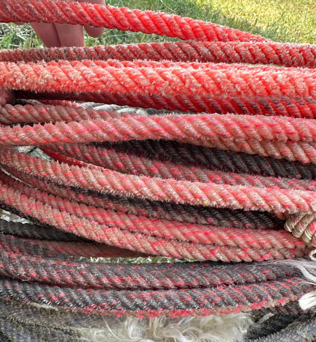 Rustic 4th of July Decor Ideas with Real Cowboy Ropes | Razels