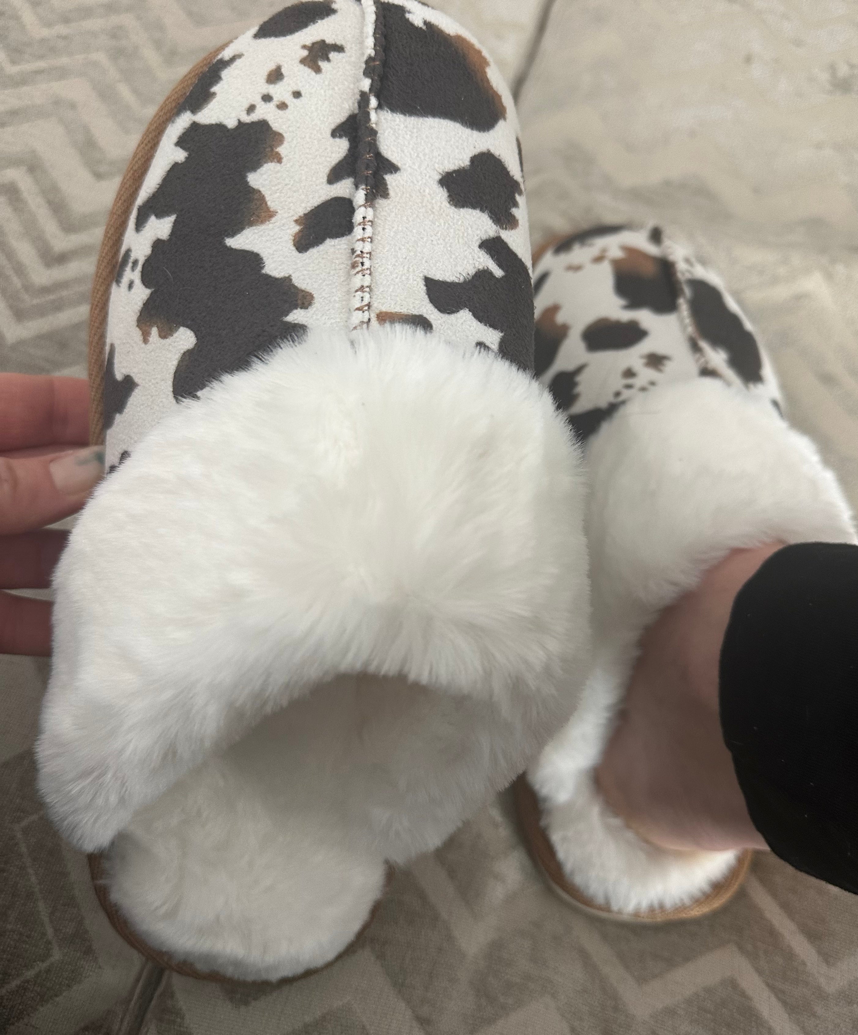 COW PRINT SLIPPERS MAKE GREAT GIFTS FOR COWGIRLS, VALENTINES GIFTS, BIRTHDAY GIFTS, 