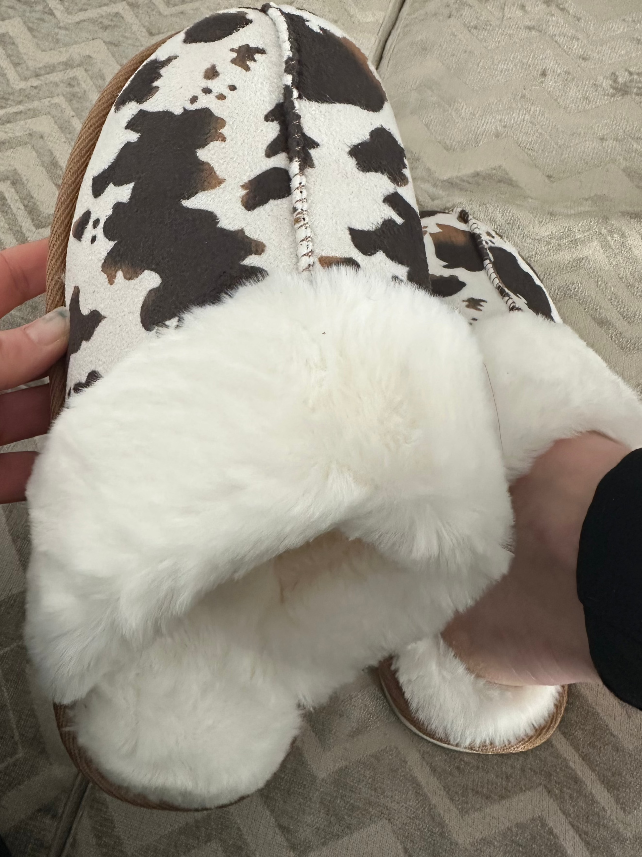 PLUSH COWPRINT SLIPPERS FOR WOMEN ARE COZY, COMFORTABLE AND GREAT PRICE