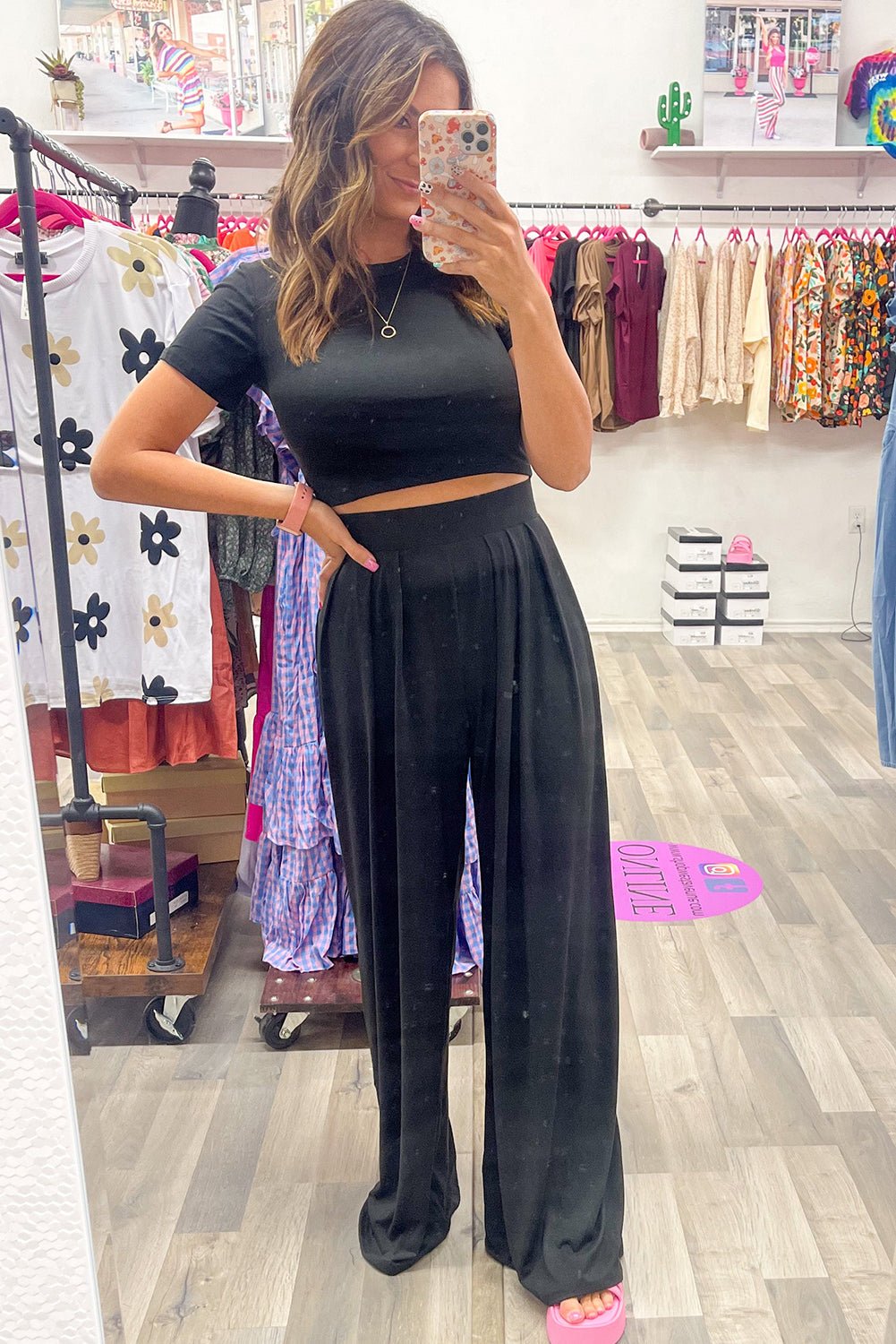 Black Slim Fit Crop Top and Pleated Wide Leg Pants Set - Razels