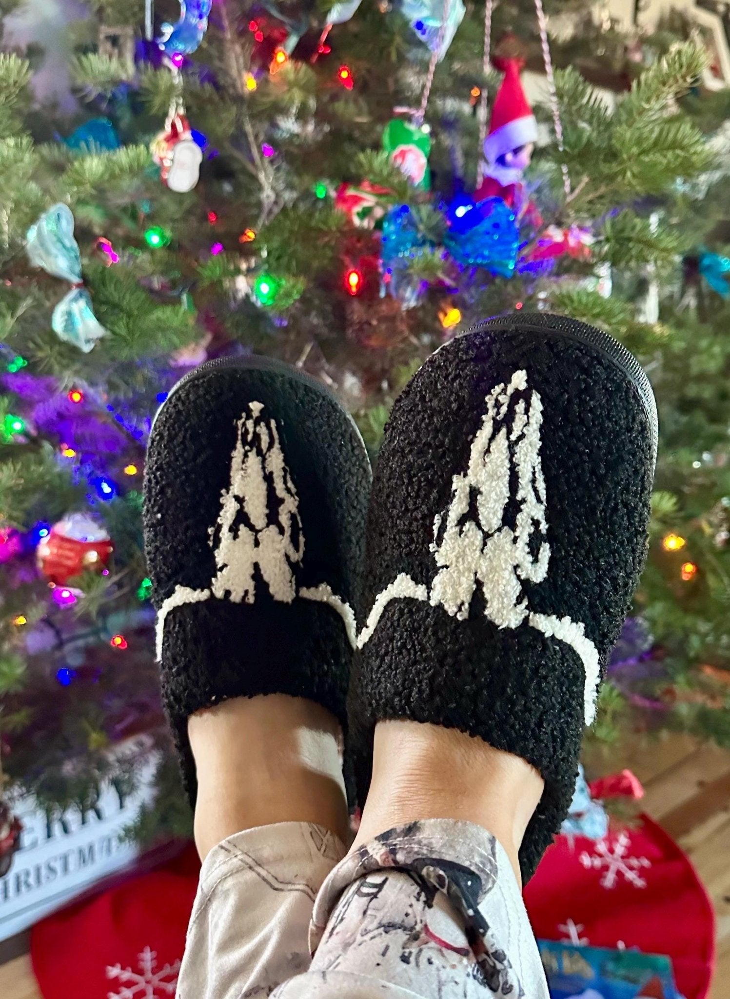 COWGIRL GIFT, Longhorn Skull Slippers - Razels