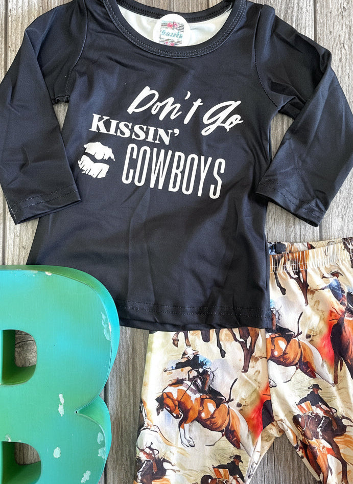 Don’t Go Kissing Cowboys Bell Bottoms | Cowboy Rodeo Flare Pants

A fun and sassy outfit for our little cowgirls (and a good reminder for the rest of us!) 🤠💋 These Cowboy Rodeo Flare Pants bring the perfect mix of Western charm and trendy style!

✔ True to Size Fit – Comfortable & flattering.

