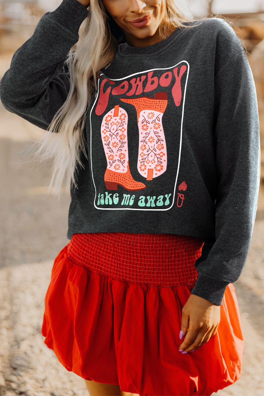 Carbon Grey Cowboy Queen Card Sweatshirt – Drop Shoulder Western Graphic Pullover, Cozy Fleece Rodeo Cowgirl Crewneck Top