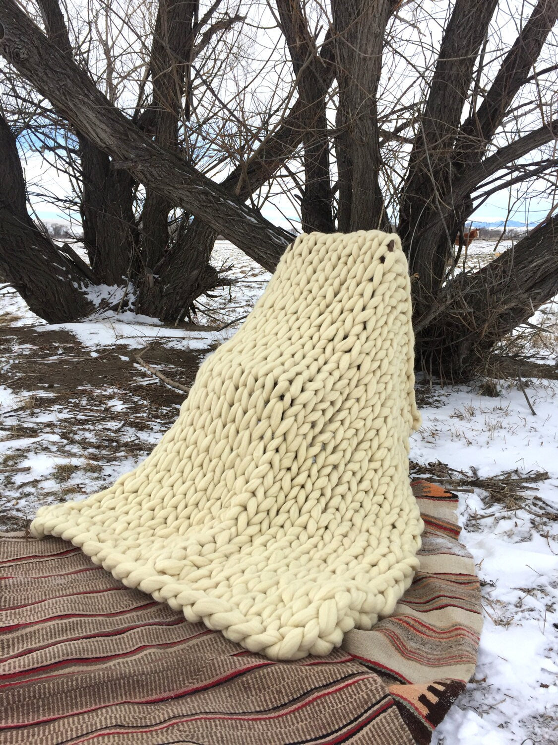 MADE In MONTANA Extreme Natural Wool Knit Blanket, Handmade Weighted SMOOSH Blanket