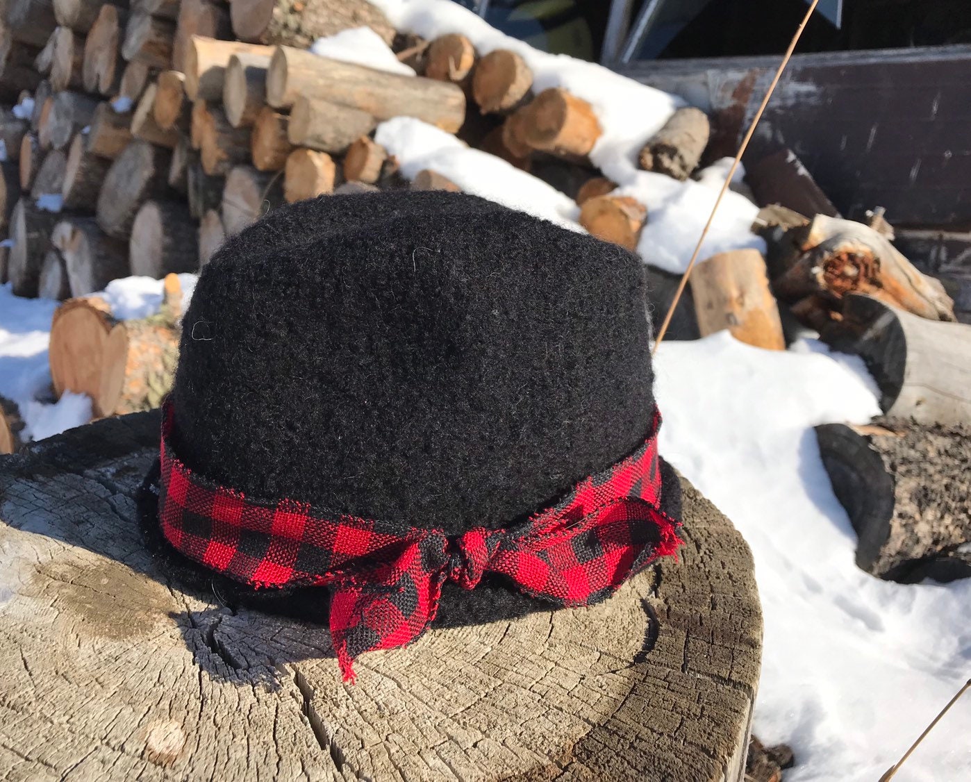 Black Felted Fedora with Buffalo Plaid Hatband, VINTAGE STYLE CLOCHE Hat