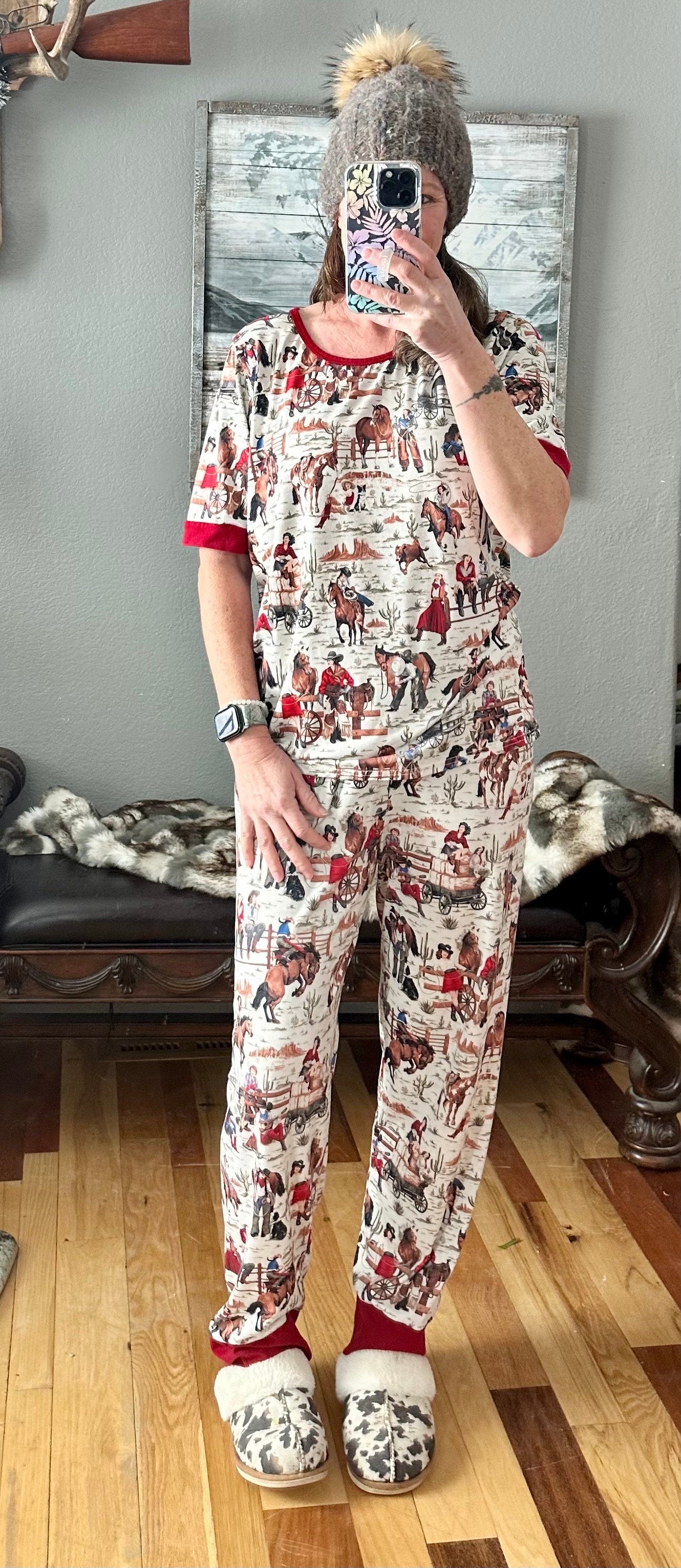 COWGIRL Pajamas Western PJs Retro Rodeo Gals PJs Classic Western Print Pajamas Mom & Me Matching Cowgirl PJs featuring the funnest vintage cowgirl print. These pajamas are super comfortable with a forgiving fit. Short sleeve pj top and pajama pants