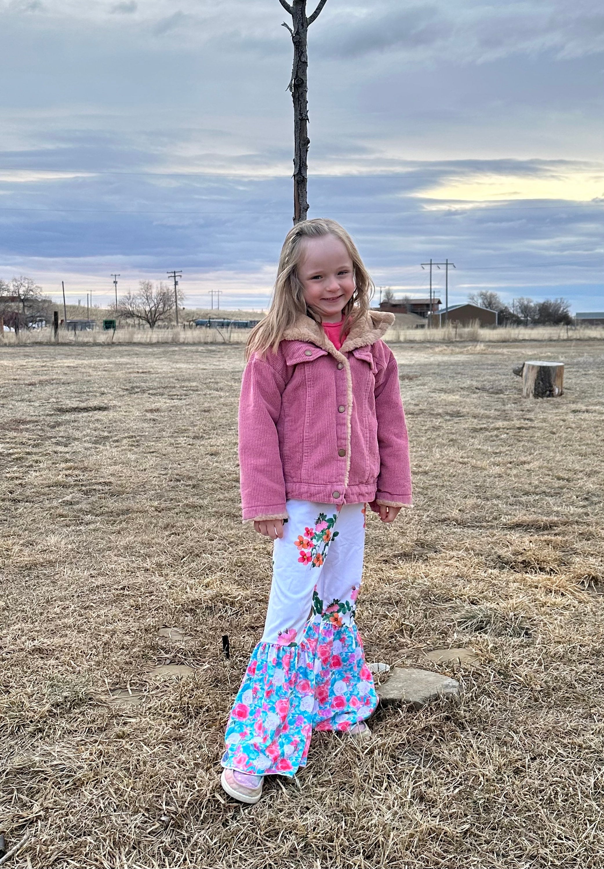 Kids Western Corduroy Coats with very soft and warm Sherpa lining. Available in pink, yellow and brown.