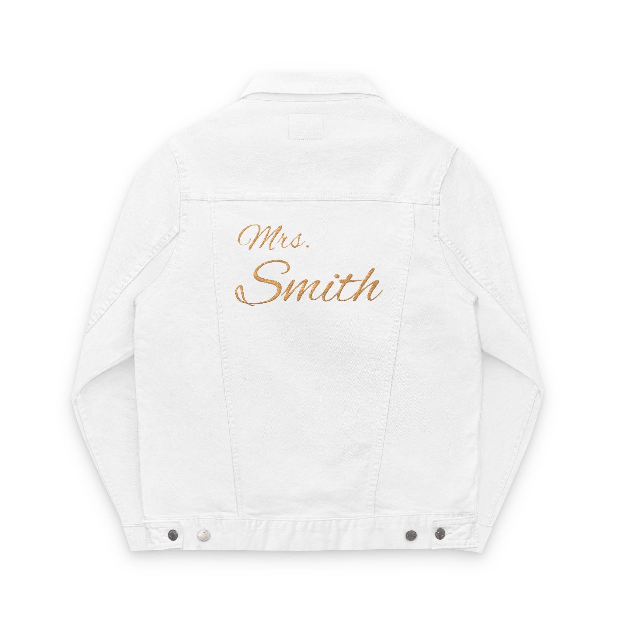 Custom Embroidered Denim Jacket – Bride Jean Jacket, Newlywed Gift, Personalized Name Jacket
✓ Personalized with your name, “Mrs. [Your Name],” initials, or your own custom phrase
✓ Optional front name embroidery for an extra-special touch
✓ Unisex fit – great for brides, grooms, or matching sets
✓ Durable yet soft heavyweight denim (12 oz/yd²)
✓ Made with 99% ringspun cotton + a touch of stretch (1% spandex)
✓ Two classic button-flap chest pockets
✓ Embroidery is included – no iron-ons here!