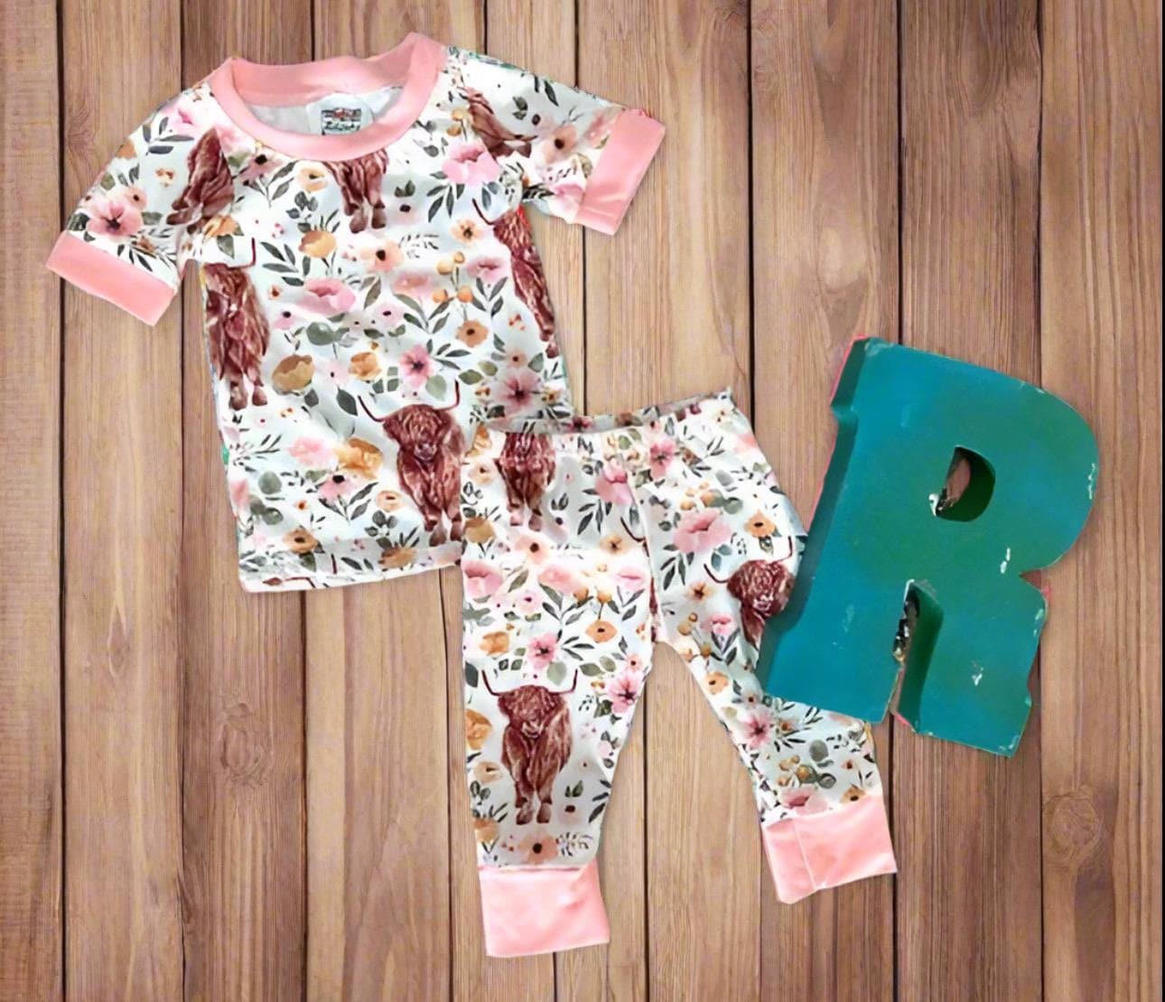 Highland Cow Baby Pajamas 6–12 Months – Girls Western Sleepwear – Cows & Flowers Design - Razels