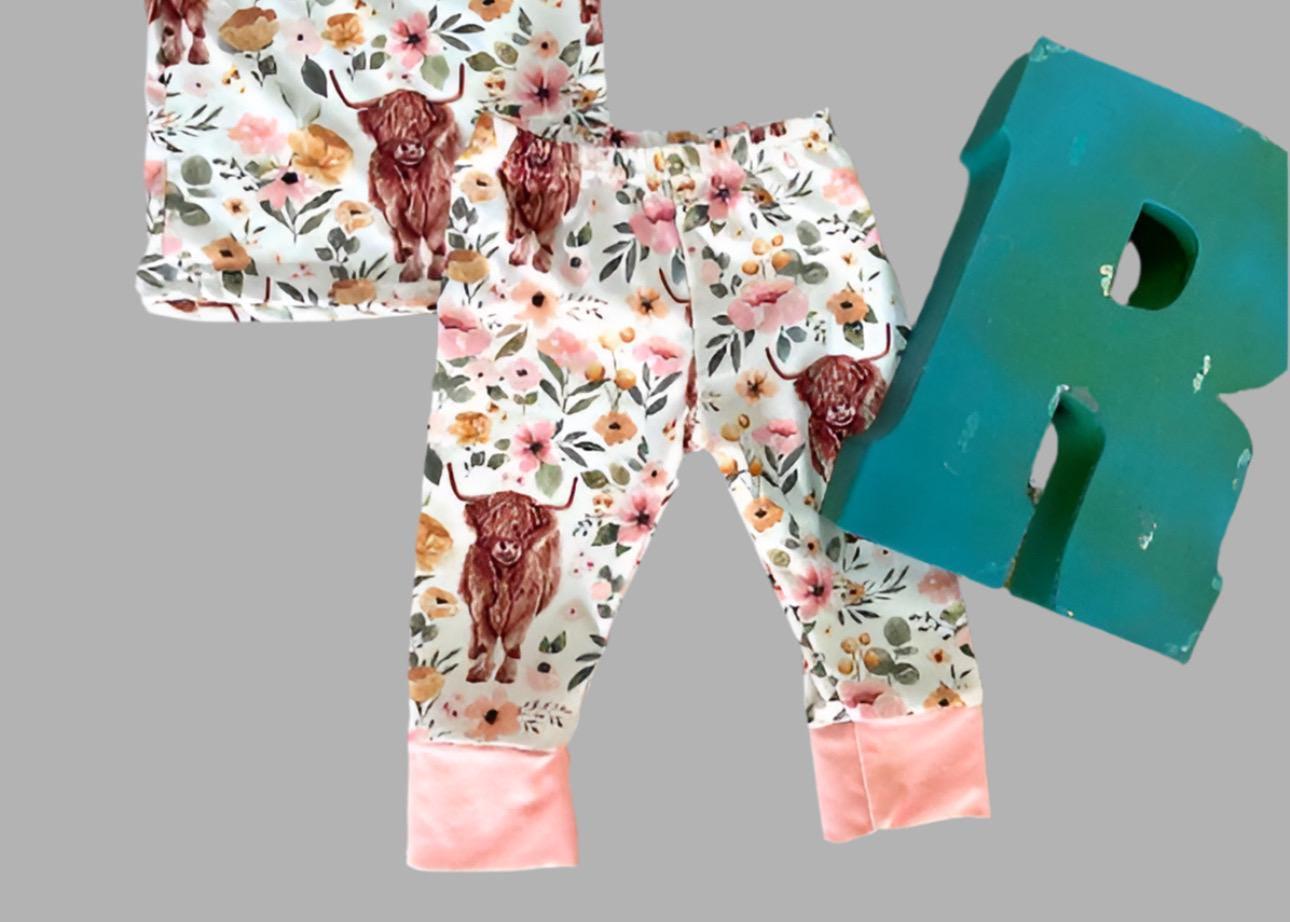 HIGHLAND COW Pajamas, Cows and Flowers