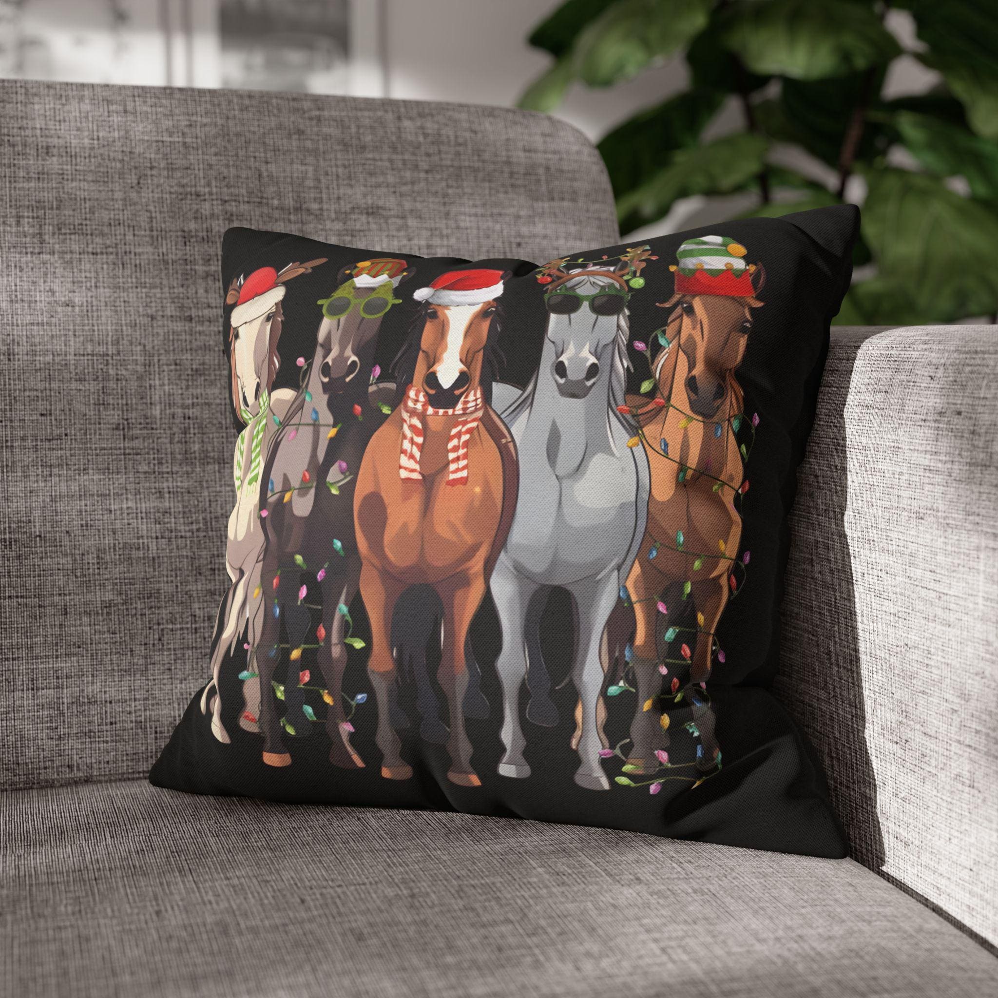 Christmas Horse Decor Pillowcase, Holiday Home Decor, Western Holiday Décor -Razels