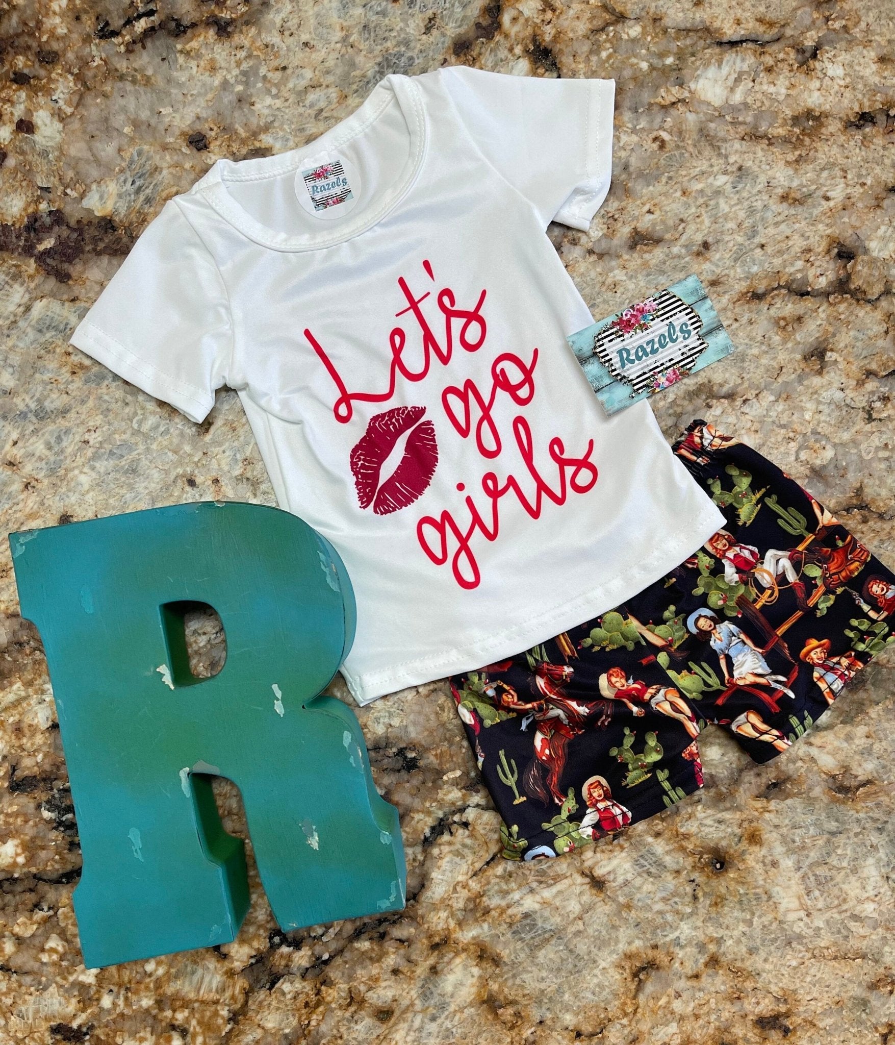 Let’s Go Girls Shania Twain Cowgirl Bell Bottom Outfit – Vintage Cowgirl Flares & T-Shirt – Western Cowgirl Shorts - Razels