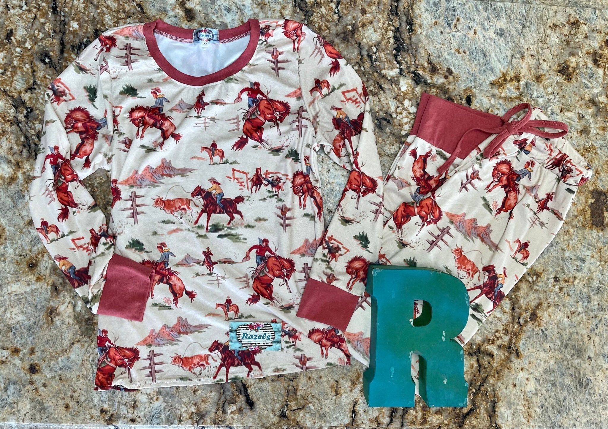 Vintage Cowboy Print Pajamas / Western Pajamas / RETRO Cowboy PJs / Classic Western Print Unisex Pajamas, Matching family - Razels