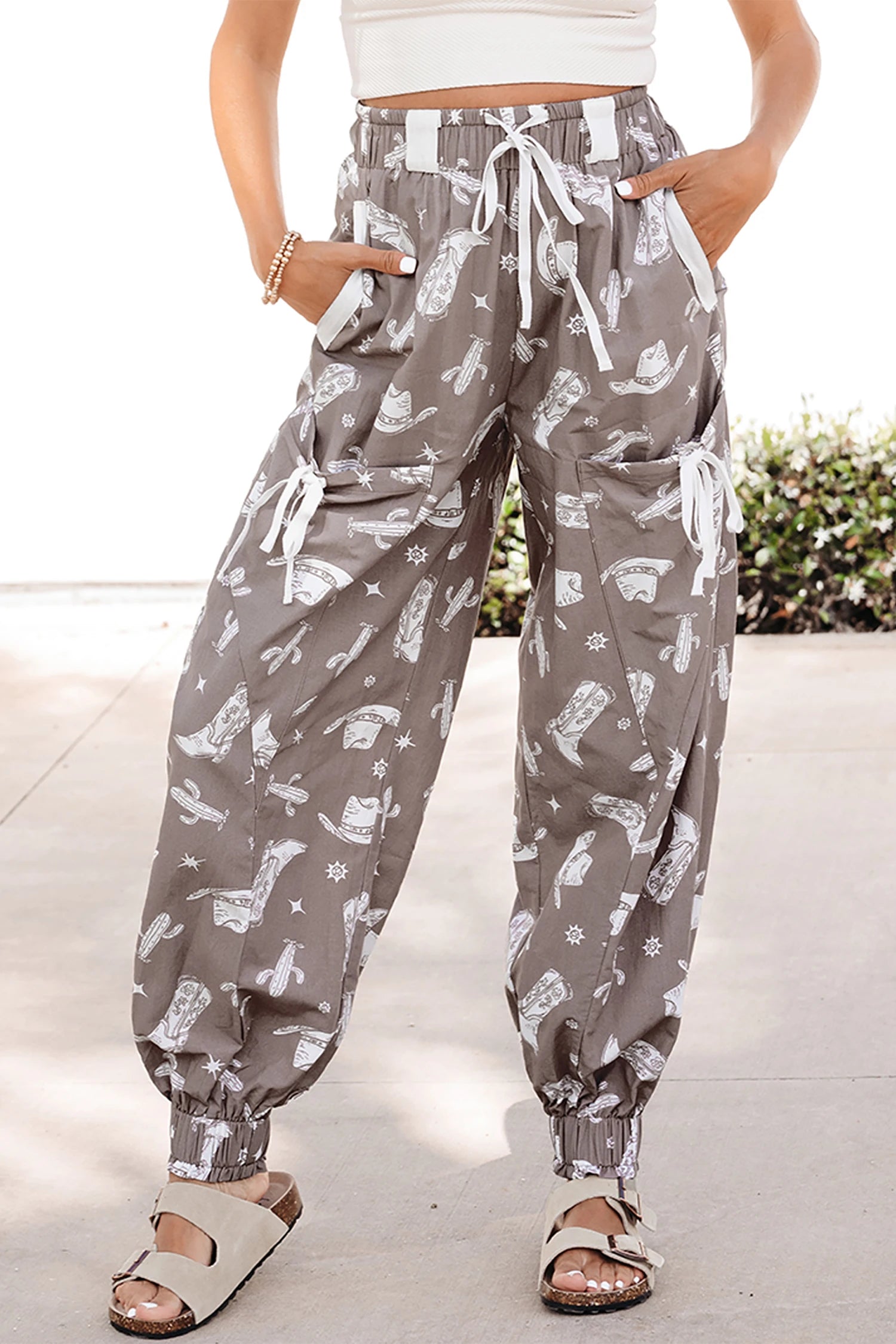 Women’s Khaki Western Print Jogger Pants