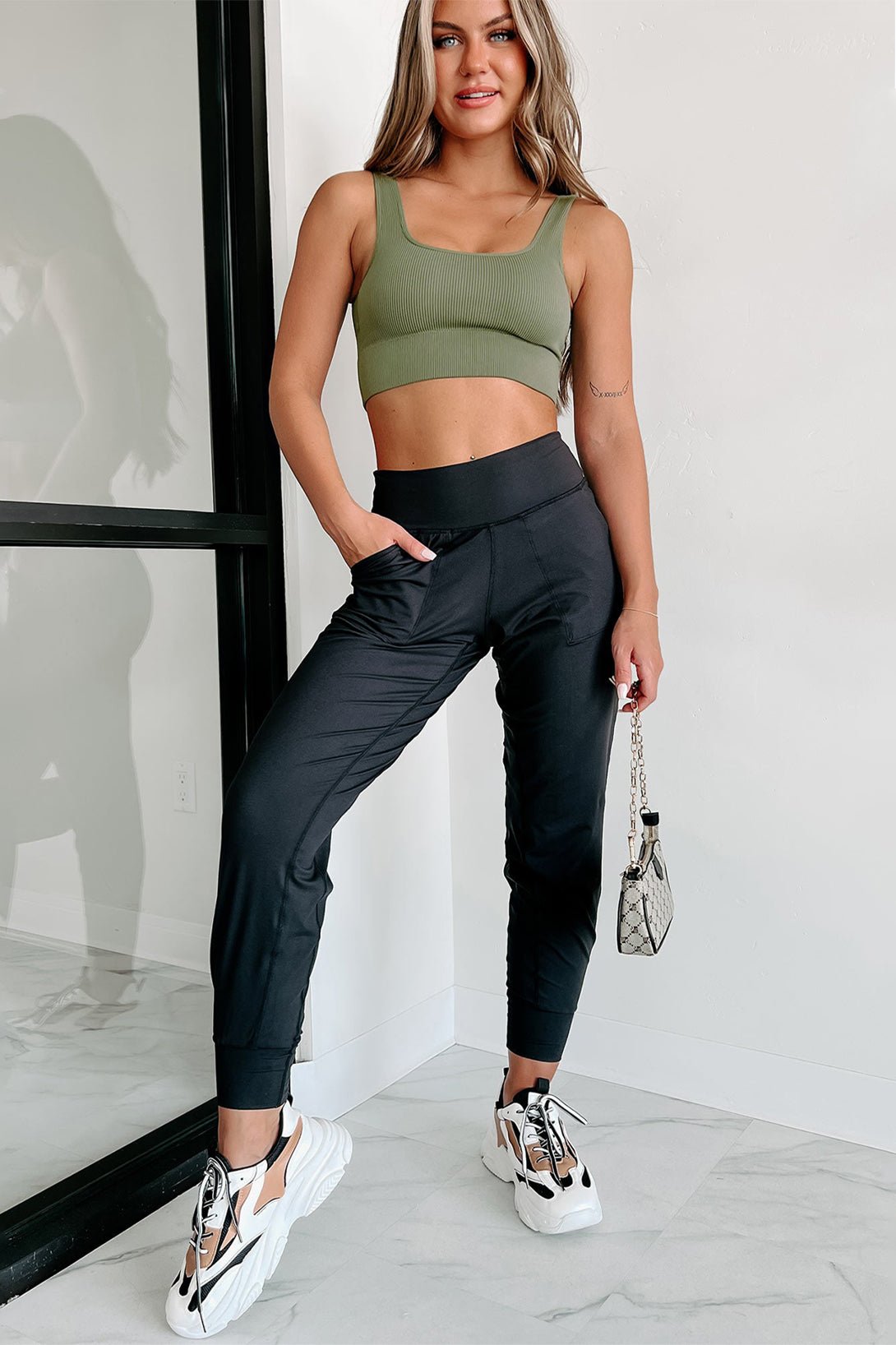 Women's Black Exposed Seam High Waist Pocketed Joggers - Razels