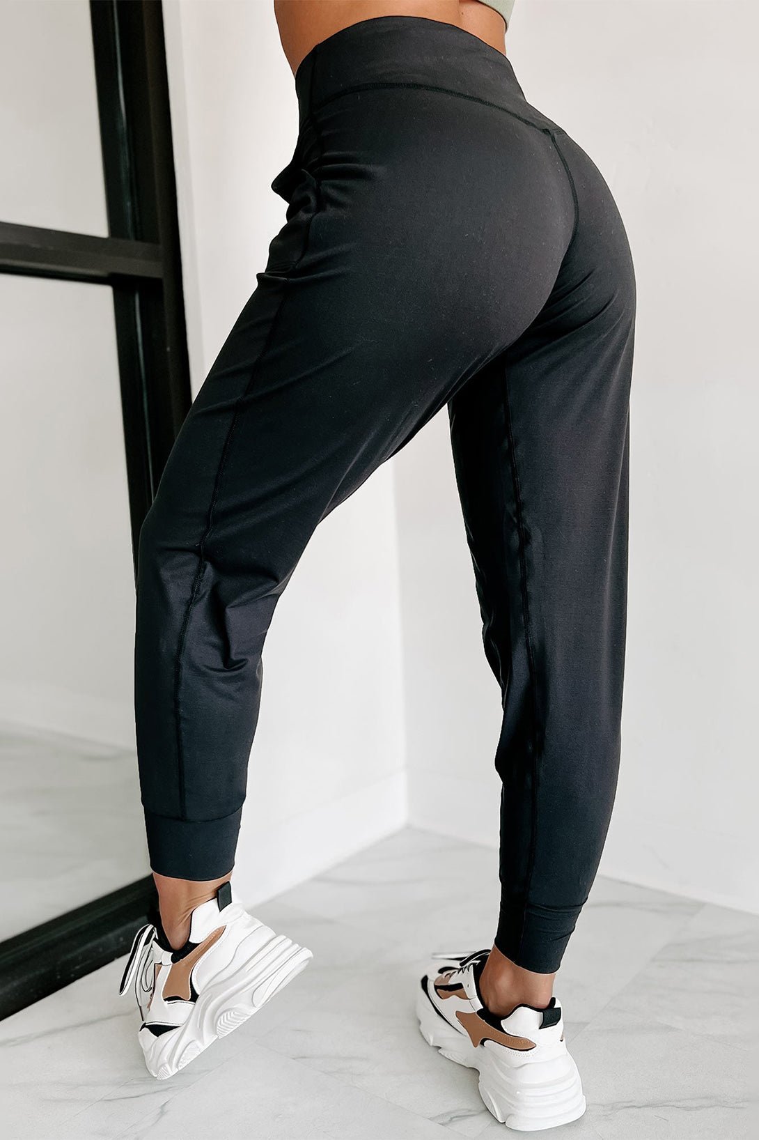 Women's Black Exposed Seam High Waist Pocketed Joggers - Razels