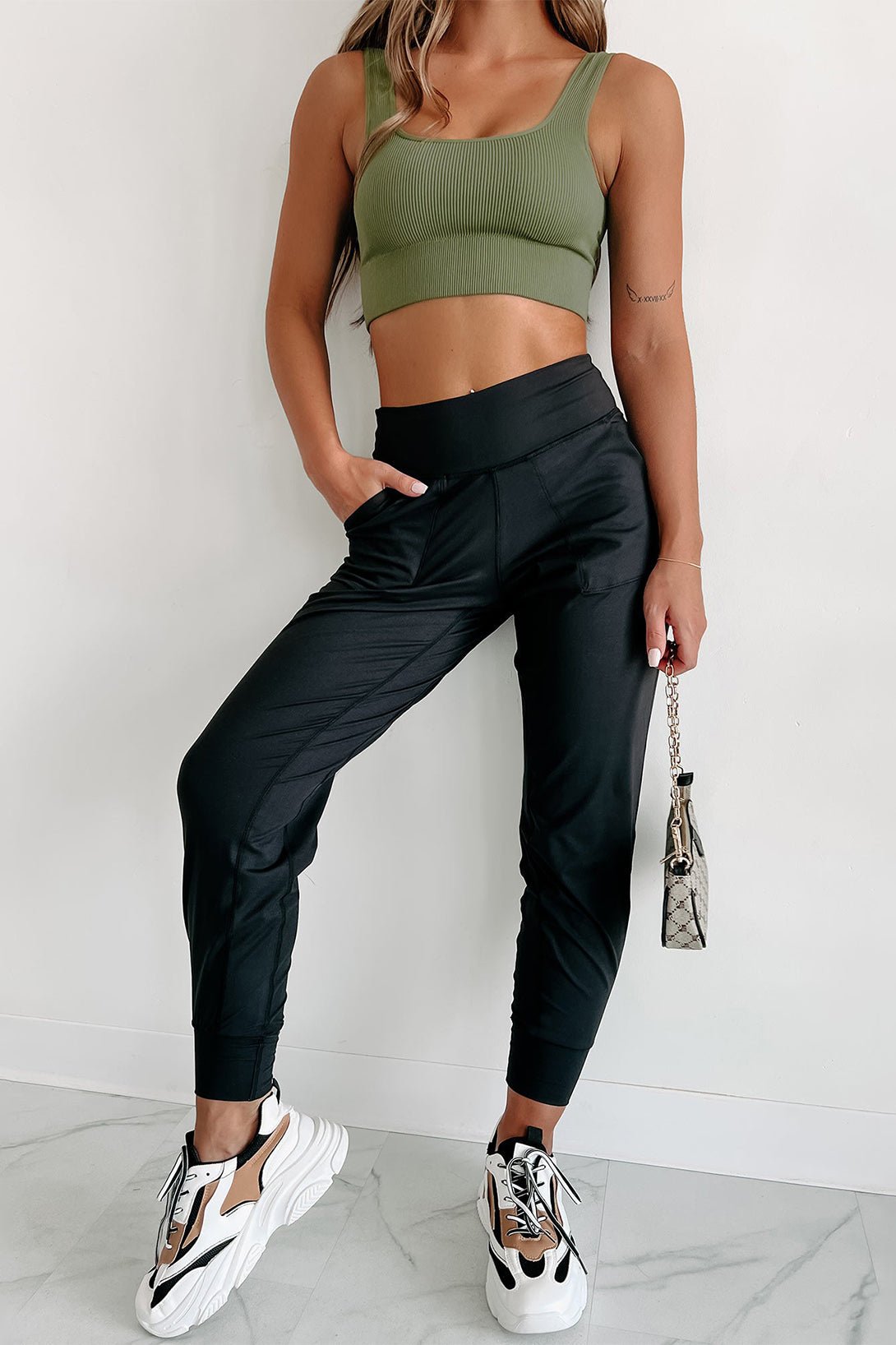 Women's Black Exposed Seam High Waist Pocketed Joggers - Razels